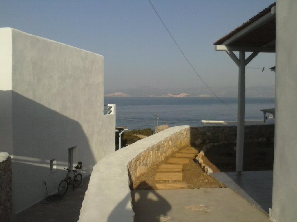 Makares * Δονούσα