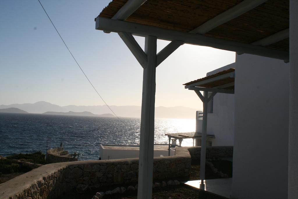 Ξενοδοχείο με διαμερίσματα Makares *