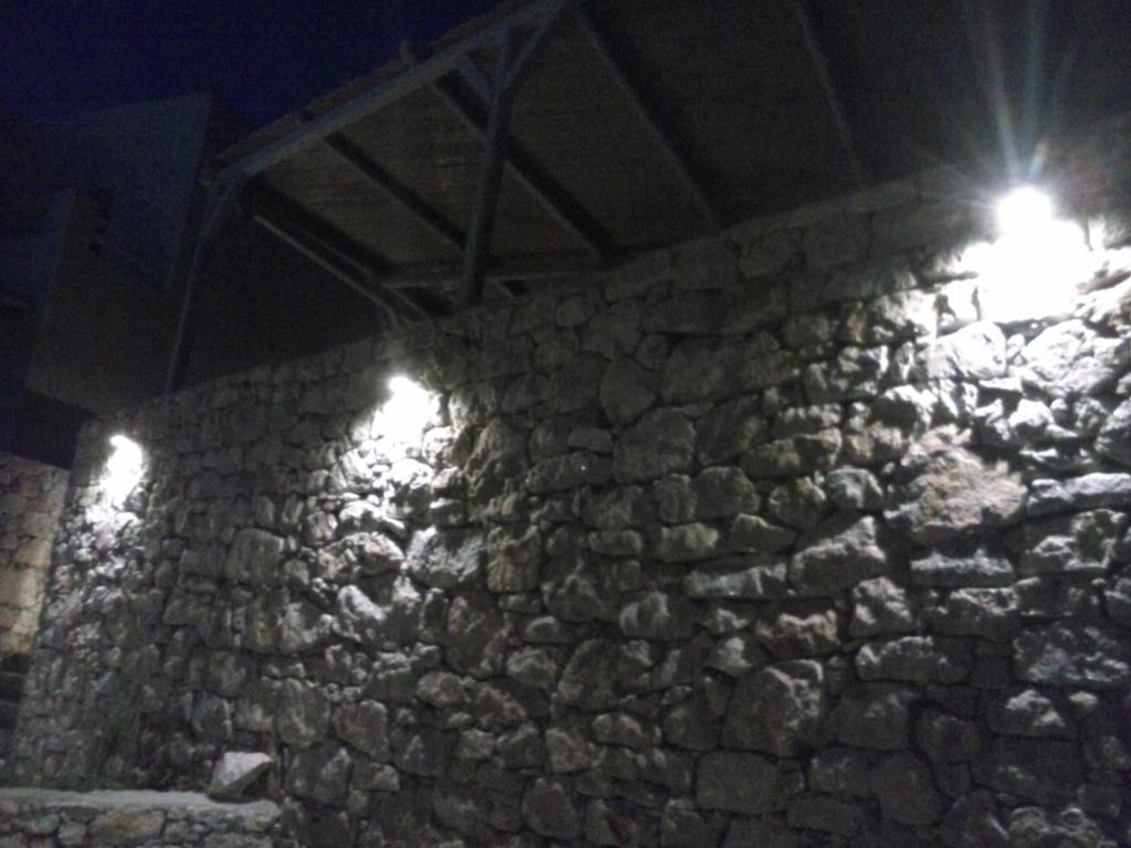 Ξενοδοχείο με διαμερίσματα Makares Δονούσα